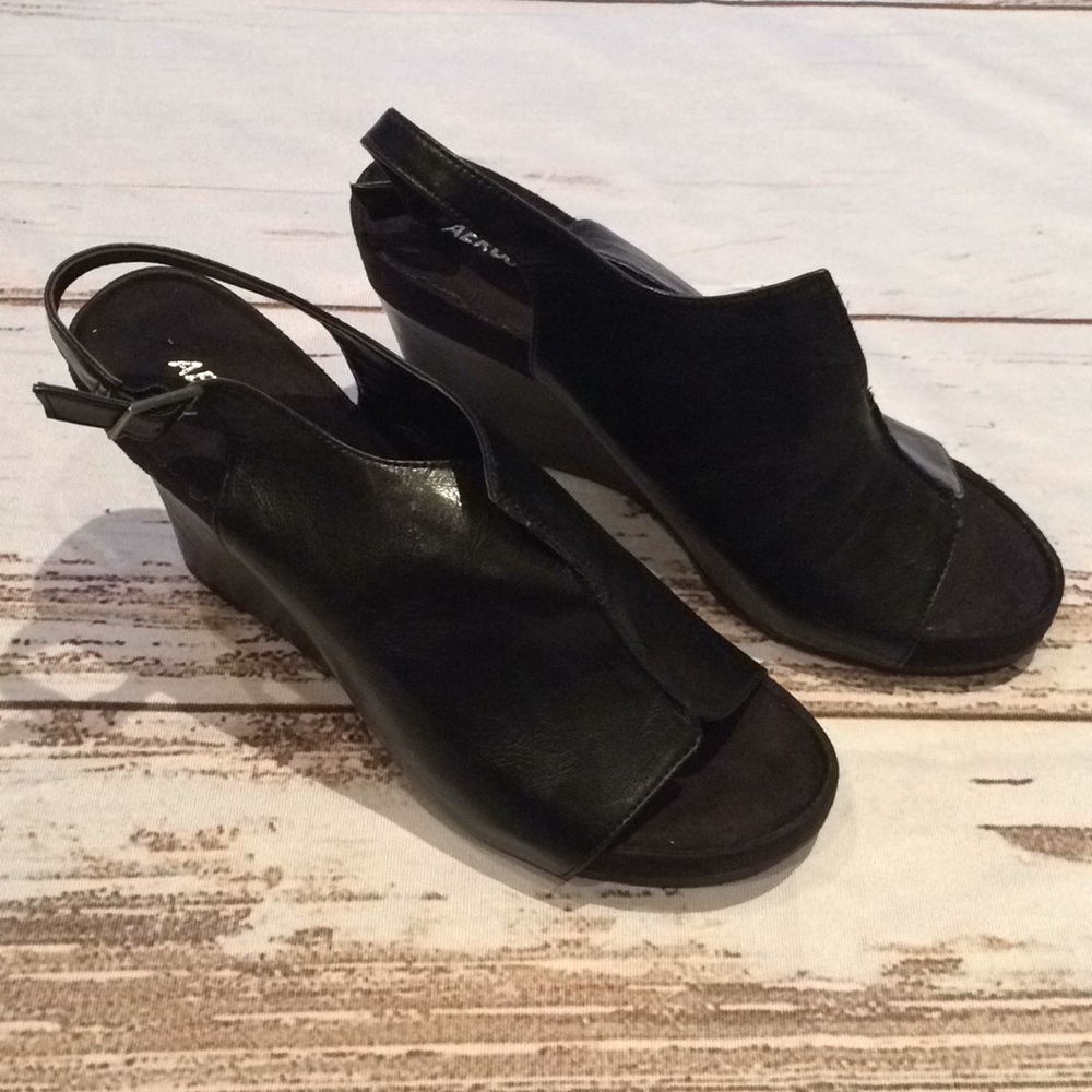 Peep toe wedges